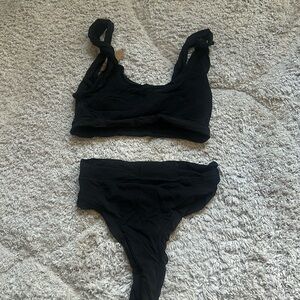 Skims high waisted set